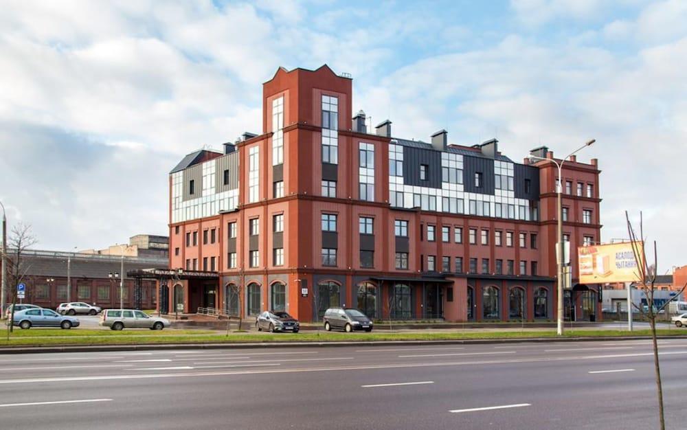 Willing Hotel Minsk Buitenkant foto